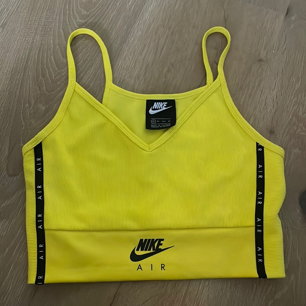 Nike Air Sports Crop Top